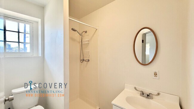 Building Photo - Panoramic Hill Estate with Sweeping Views