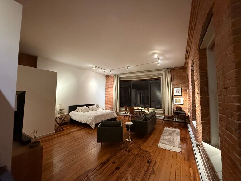 Building Photo - 93 Eddy St