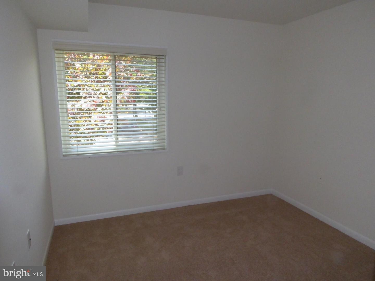 Building Photo - 1427 Northgate Sq