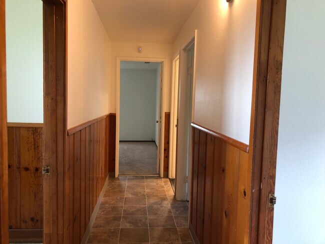 Building Photo - 1980 Sultana Dr