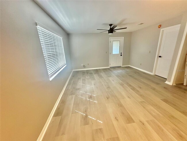 Building Photo - 3555 5th St