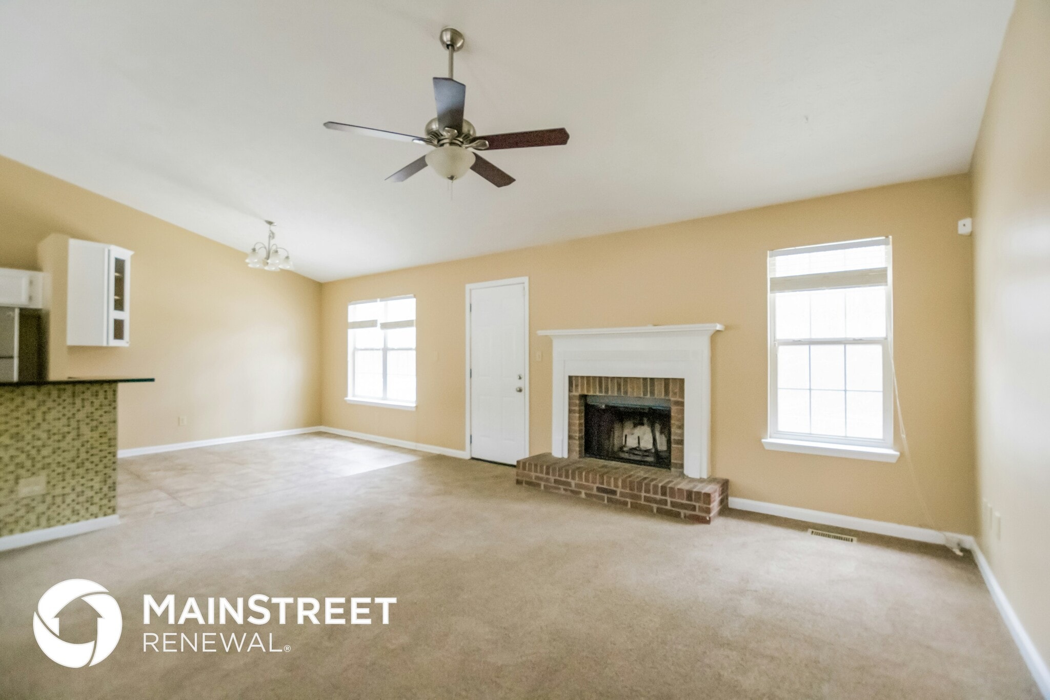 Building Photo - 325 King Henry Rd