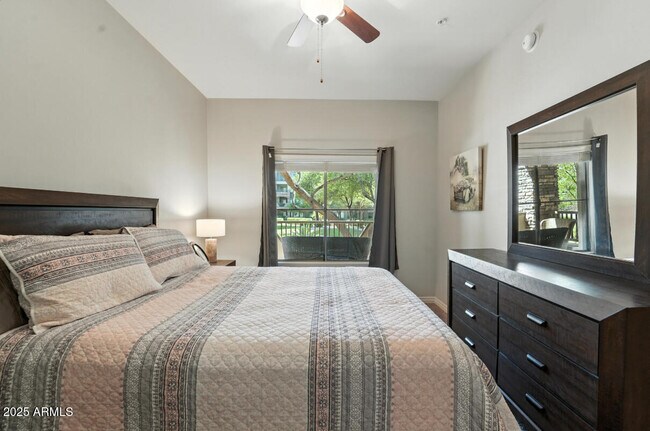 Building Photo - 5350 E Deer Valley Dr