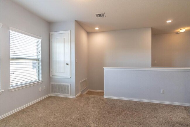 Building Photo - 529 Cerrito Cove