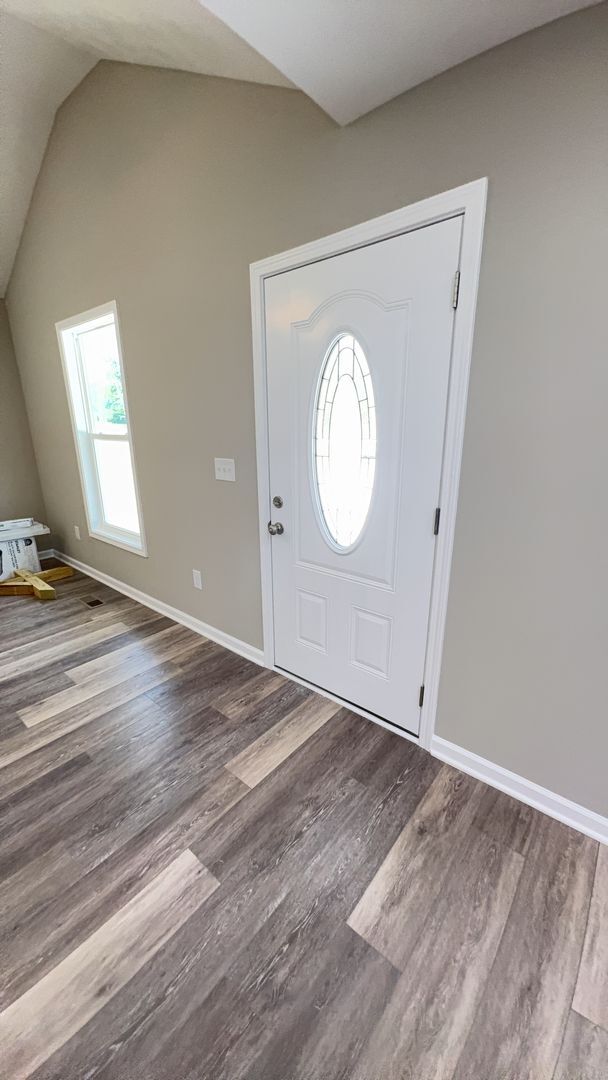 Building Photo - BRAND NEW Home with large yard in Tullahoma...