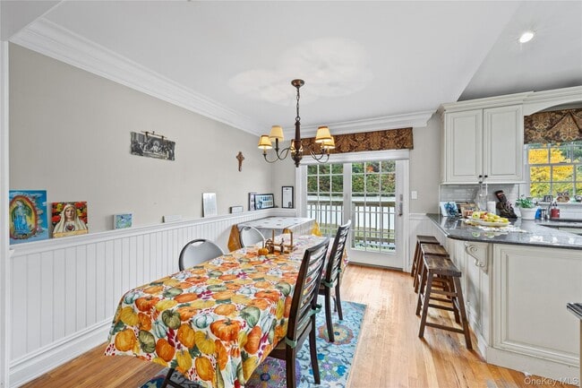 Building Photo - 78 Scott St