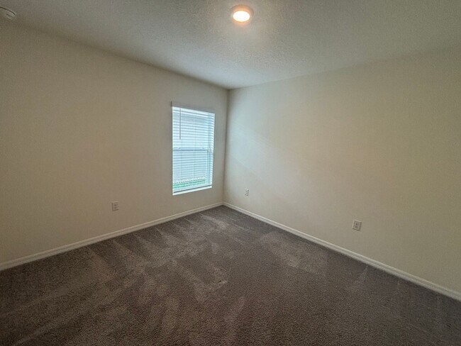 Building Photo - Greystone Hills - 3/2/2 ***Won't Last***