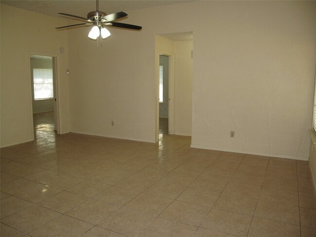 Building Photo - 2526 Doverglen Dr