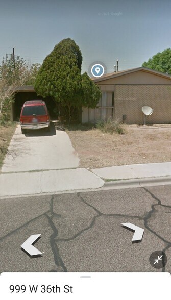 Building Photo - 912 W 36th St