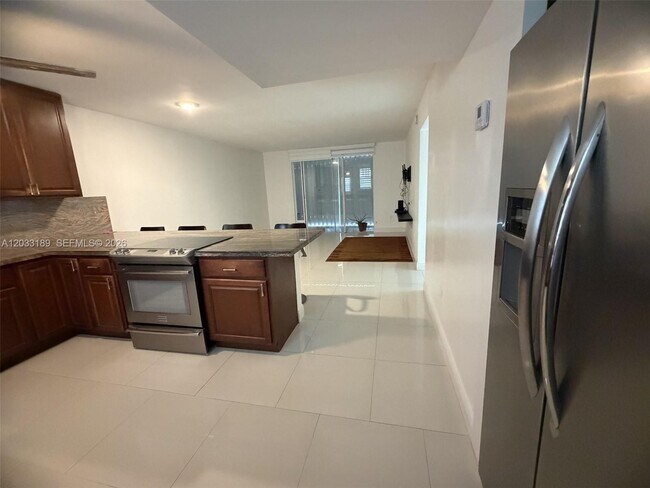 Building Photo - 3030 Marcos Dr