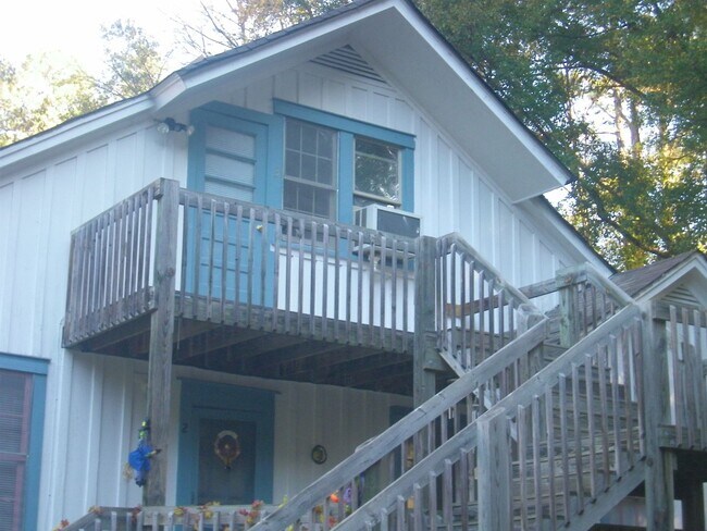 Primary Photo - Quiet Forested 1 Bedroom Unit