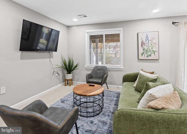 Building Photo - 4307 San Carlos Dr