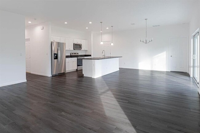 Building Photo - 442 Tobias St