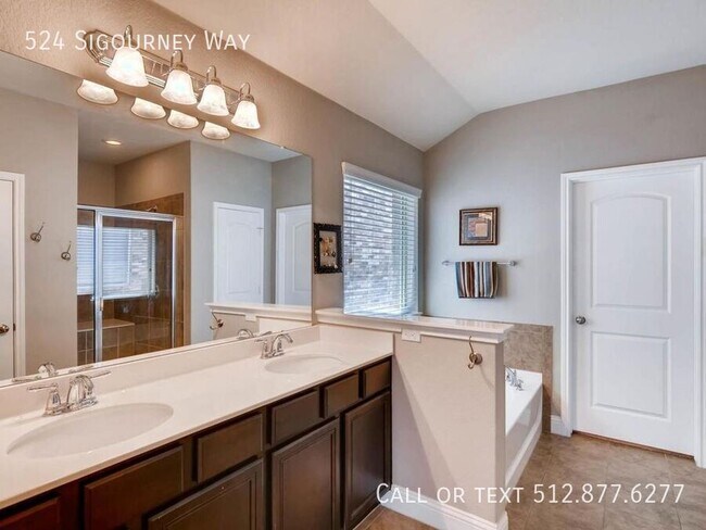 Building Photo - 524 Sigourney Wy