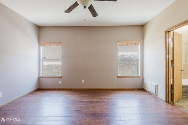 Building Photo - 3733 Tierra Campa Dr