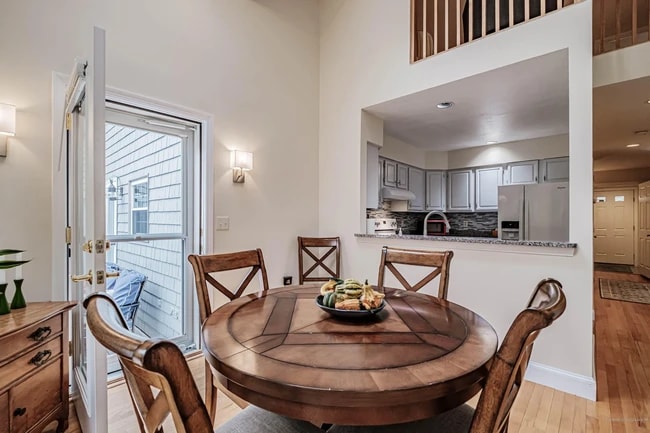 Building Photo - 9 Lupine Ct