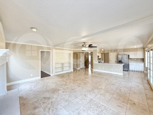 Building Photo - 877 W Shellfish Dr