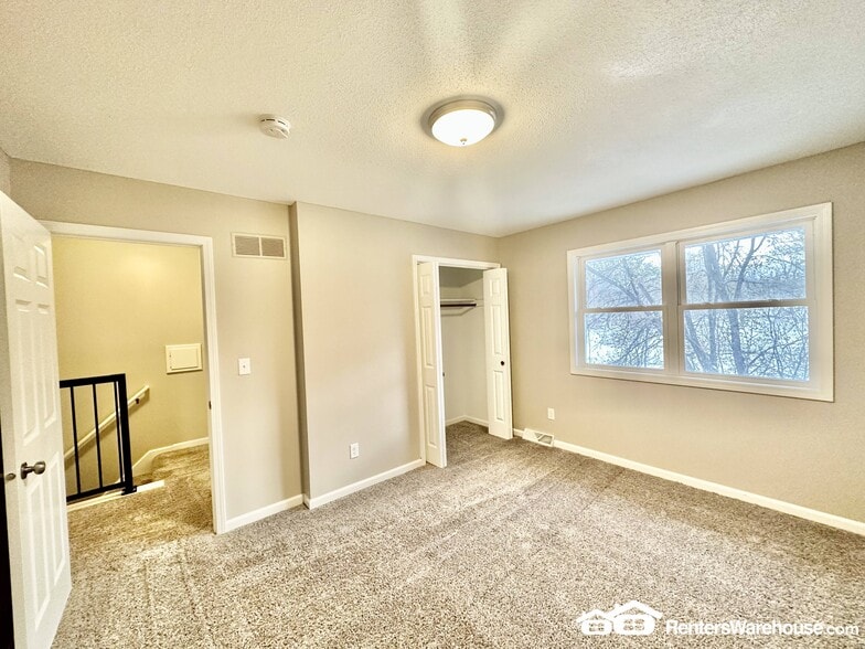 Building Photo - 4926 Madison Ave