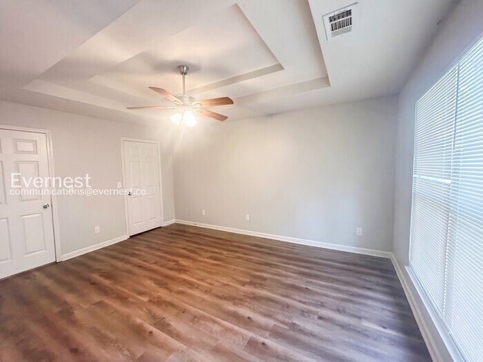 Building Photo - 2132 Briar Glen Ln SW