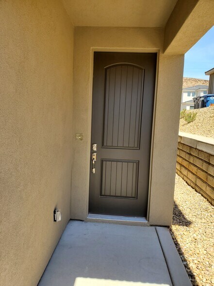 Front Door - 538 Stewart Crk Cv