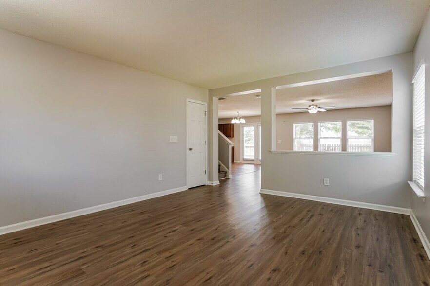 Building Photo - 339 Cinder Cross Way
