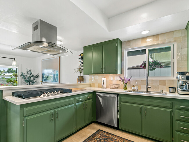 Building Photo - 2960 Calle Grande Vista