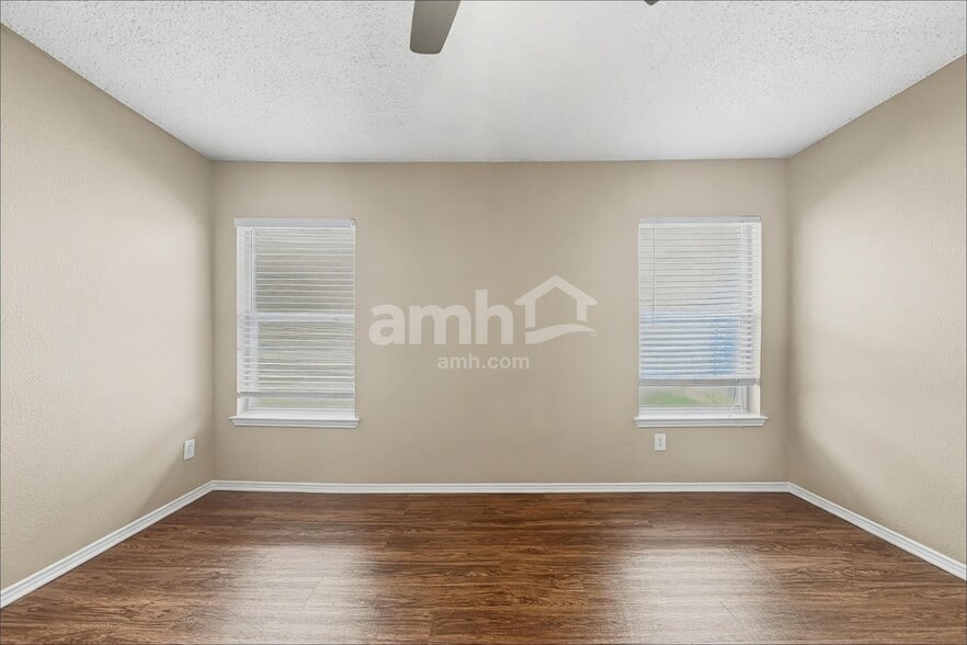 Building Photo - 4652 Cool Ridge Ct