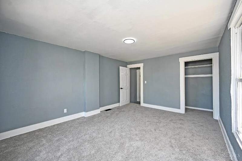 Building Photo - 26-28 Boltin St