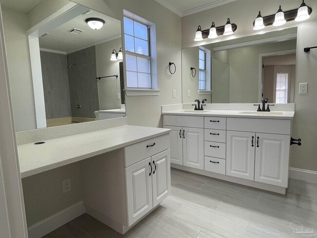 Building Photo - 1033 Waterford Ln