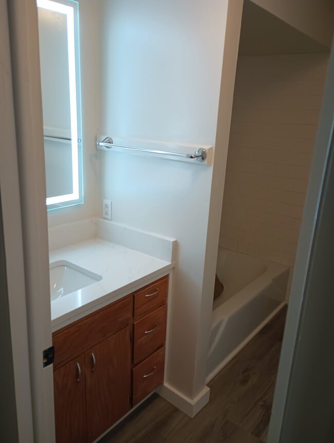Building Photo - 2026 N 1200 E