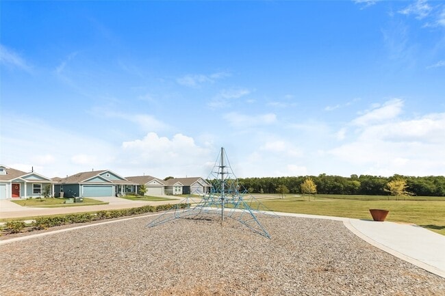 Building Photo - 827 Ginkgo Wy