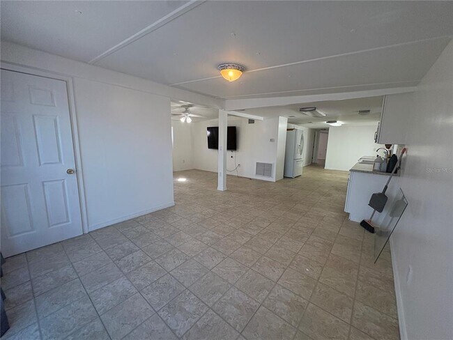 Building Photo - 5817 Portsmouth Dr