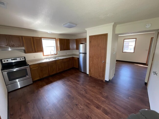 Building Photo - 388 Rose Ln