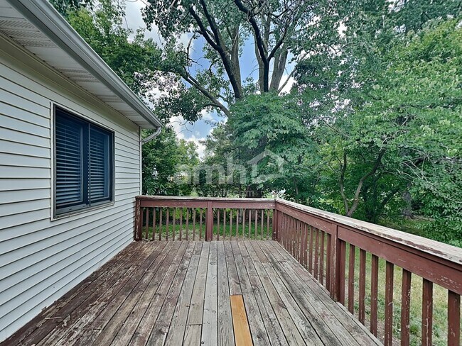 Building Photo - 3612 Fawn Ln