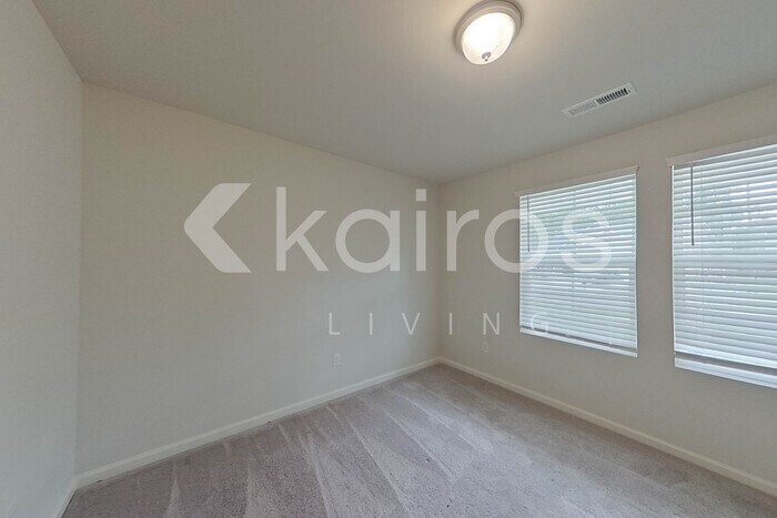 Building Photo - 2607 Provence Dr SE