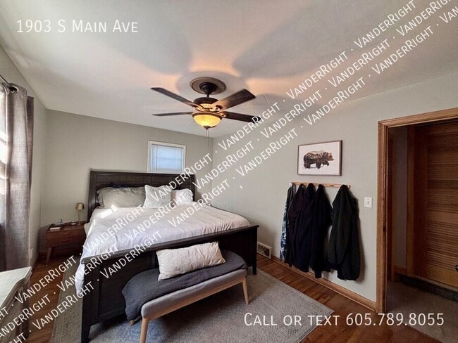 Building Photo - 1903 S Main Ave