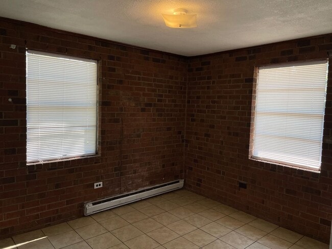 Building Photo - 1009 Cassell St
