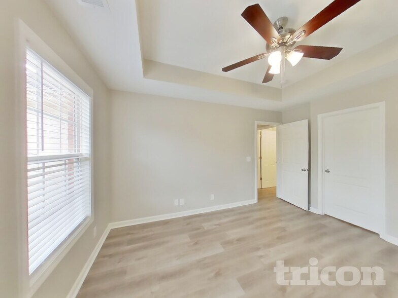 Building Photo - 2795 Ridgepole Dr