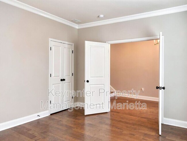 Building Photo - 1244 Stone Castle Cir
