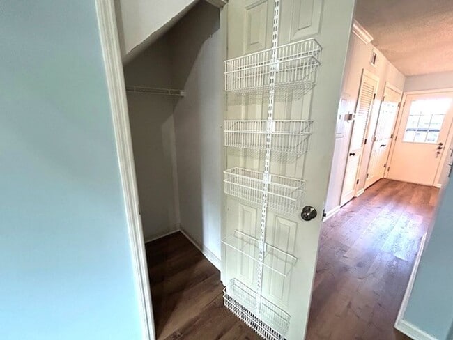 Building Photo - 144 McMurray Cir