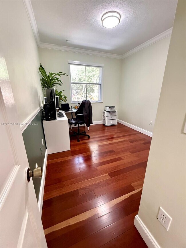 Building Photo - 8544 NW 140th Terrace