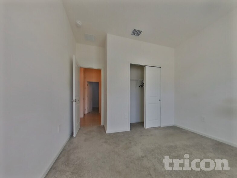 Building Photo - 33658 Sky Blossom Cir