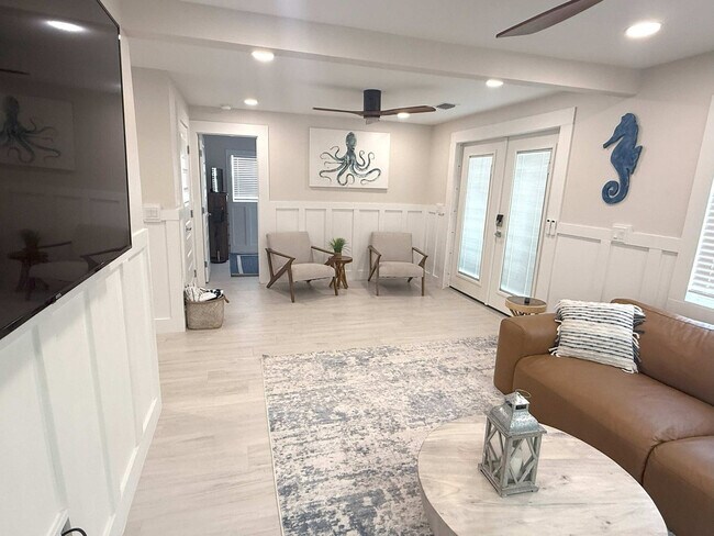 Primary Photo - 3006 Gulf Dr