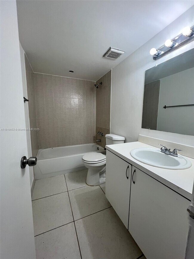 Building Photo - 17650 NW 68th Ave
