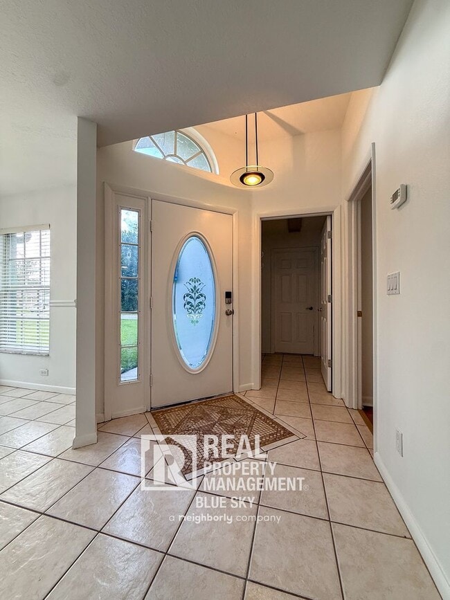 Building Photo - 6554 Gentle Ben Cir