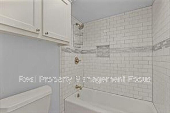 Building Photo - 14722 Overview Dr