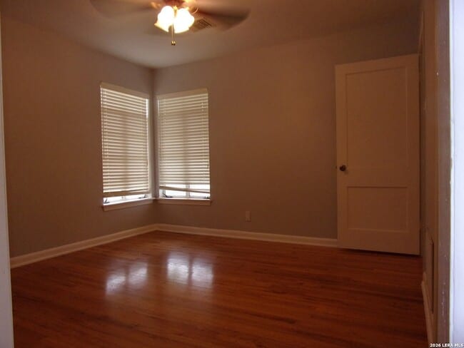 Building Photo - 215 Danville