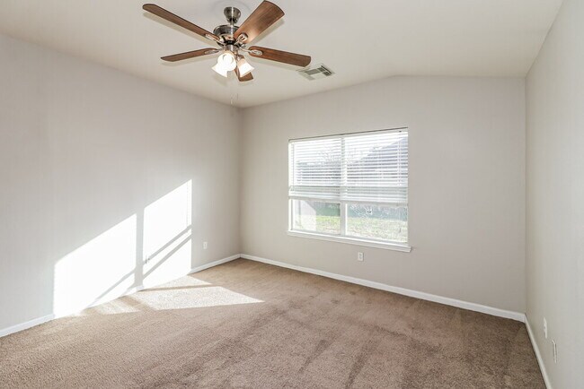 Building Photo - 15527 Lady Shery Ln