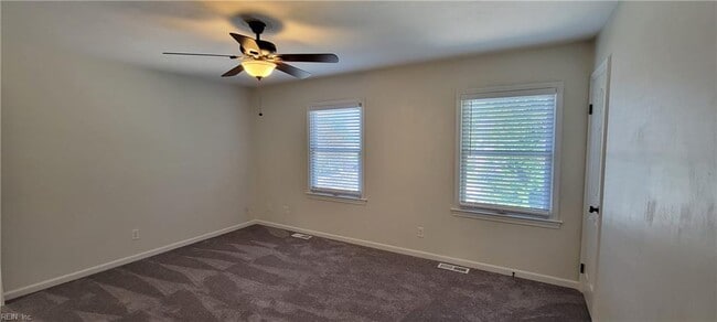 Building Photo - 206 N Palm Ave