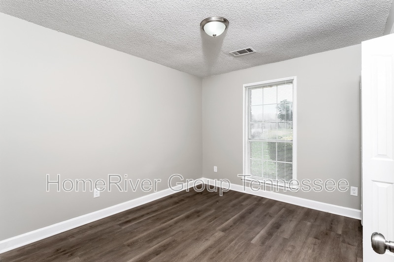 Building Photo - 6611 Nelson Way Dr
